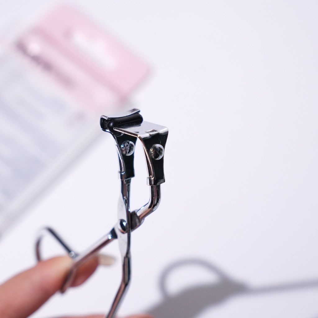 Bấm Mi Góc Hẹp TOOLA Partial Eyelash Curler - BT-TLA131