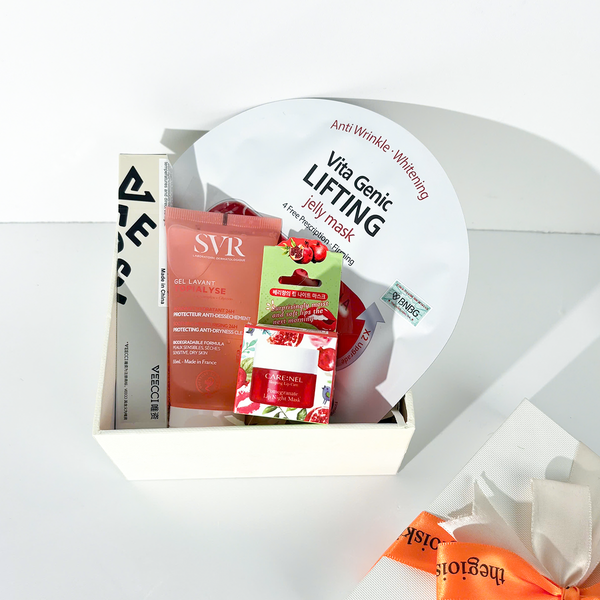  [HỘP QUÀ YÊU THƯƠNG] Sữa Rửa Mặt SVR Topialyse Gel Lavant + Mặt Nạ Ngủ Môi Carenel Lip Night Mask + Mặt Nạ Miếng BNBG + Bút Kẻ Mắt VEECCI Vivid Color Eyeliner Pen 