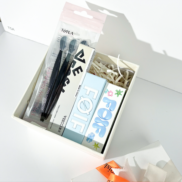  [HỘP QUÀ YÊU THƯƠNG] Son Tint Bóng FOIF Jelly Lasting Tint + Son Kem Lì FOIF Daily Blur Tint + Bút Kẻ Mắt VEECCI Vivid Color Eyeliner Pen + Dao Cao Lông Mày TOOLA 