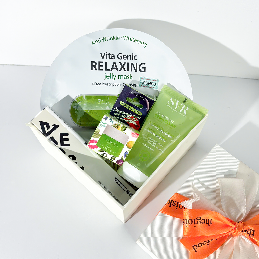 [HỘP QUÀ YÊU THƯƠNG] Sữa Rửa Mặt SVR Sebiaclear Gel Moussant + Mặt Nạ Ngủ Môi Carenel Lip Night Mask + Mặt Nạ Miếng BNBG + Bút Kẻ Mắt VEECCI Vivid Color Eyeliner Pen