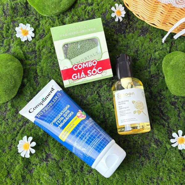  Combo Tiện Lợi: Bông Rửa Mặt Amortals Bọt Biển Wash To Smile Face-washing Puff + Sữa Rửa Mặt Compliment Gel No Problem 200ml + Dầu Tẩy Trang Cocoon Rose Cleansing Oil 