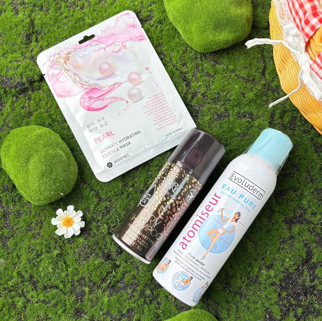 Combo Tiện Lợi: Mặt Nạ Miếng Jkosmec Hydrating Mask + Dầu Gội Khô Girlz Only Dry Shampoo + Xịt Khoáng Evoluderm Cấp Nước Atomiseur Eau Pure Water