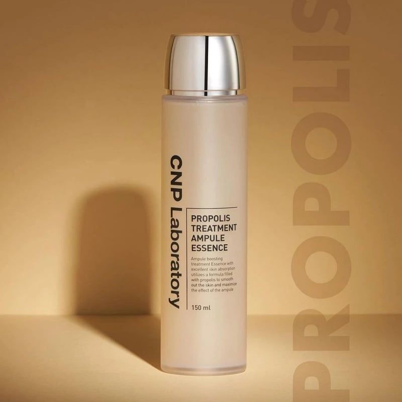 Nước Dưỡng Keo Ong Cấp Ẩm, Hỗ Trợ Phục Hồi Da CNP Propolis Treatment Ampule Essence 150ml