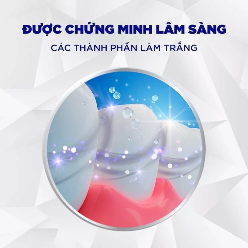Kem Đánh Răng Crest Trắng Sáng Vượt Trội, Sạch Sâu, Thơm Lâu 3D White Brilliance Toothpaste 130g