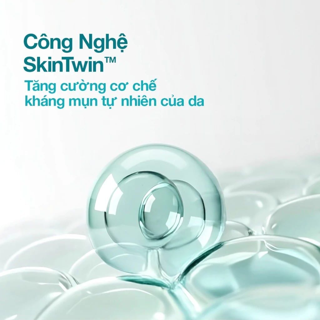 Sữa Rửa Mặt Simple Giúp Giảm Mụn, Cấp Ẩm, Phục Hồi Da Cleanser 240ml