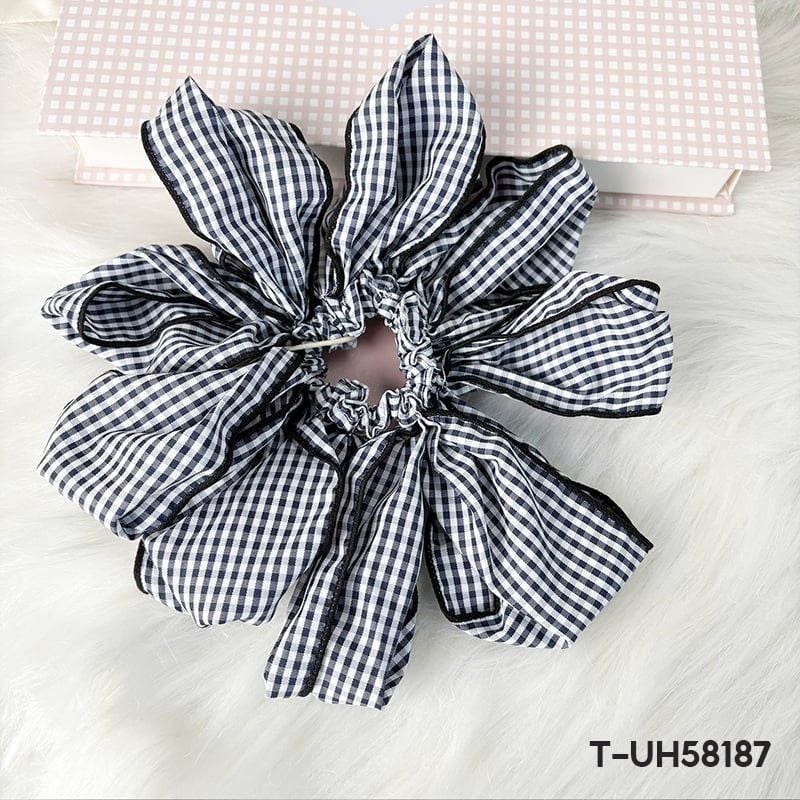 Dây Cột Tóc Scrunchies Sọc Caro, Đính Gấu Cao Cấp TOOLA