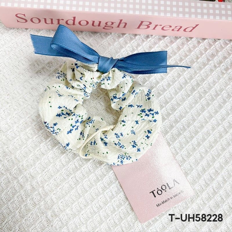 [NHẬP KHẨU] Dây Cột Tóc Scrunchies Sọc Caro, Đính Gấu Cao Cấp TOOLA
