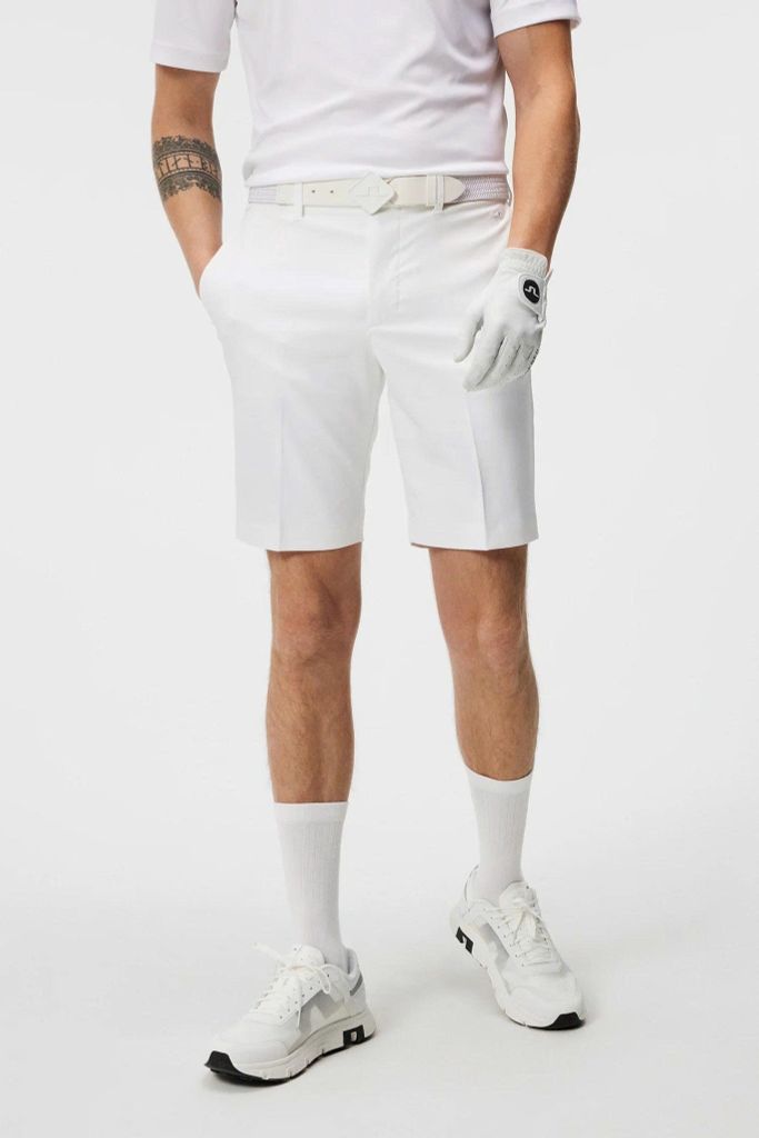 Quần shorts golf nam Eloy Shorts White GMPA08943-0000 | J.Lindeberg