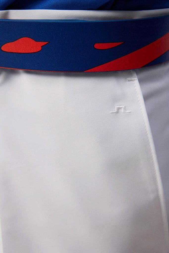 Quần shorts golf nam Somle Shorts White GMPA08944-0000 | J.Lindeberg