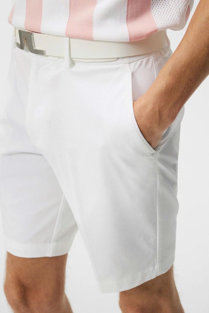 Quần shorts golf nam Vent Tight Shorts White GMPA09698-0000 | J.Lindeb