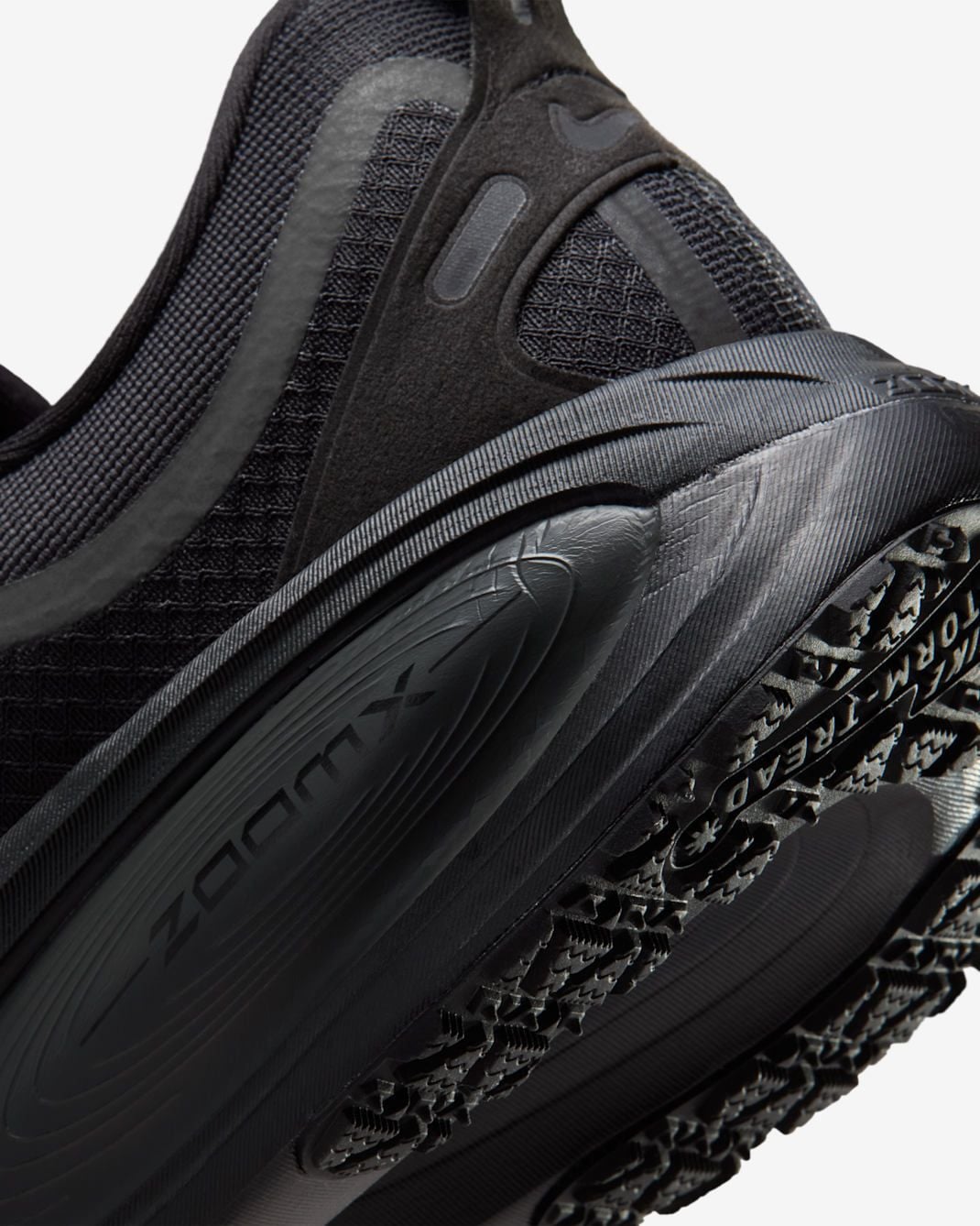 Nike - Giày chạy bộ thể thao Nam Nike Vomero 18 GORE-TEX Men's Waterproof Road Running Shoes