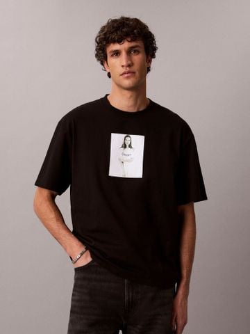Calvin Klein - Áo Thun Tay Ngắn Nam Kate Moss Obsession Graphic Relaxed T-Shirt