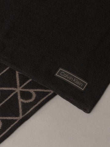 Calvin Klein - Khăn choàng nam Emblem Reversible Wool Scarf - 3