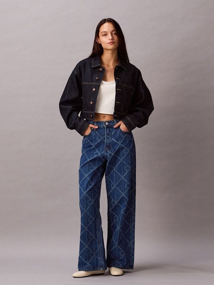 Calvin Klein - Áo khoác jeans nữ Cropped Relaxed Denim Trucker Jacket