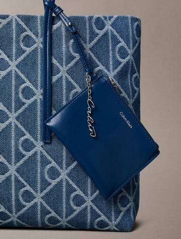 Calvin Klein - Túi Tote Nữ Large Denim Jacquard Tote Bag With Pouch