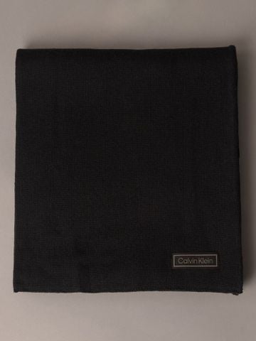 Calvin Klein - Khăn choàng nam Emblem Reversible Wool Scarf - 2