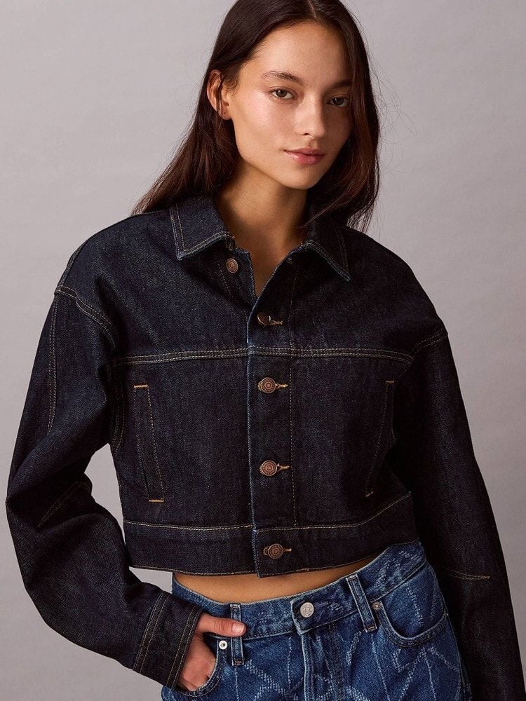 Calvin Klein - Áo khoác jeans nữ Cropped Relaxed Denim Trucker Jacket