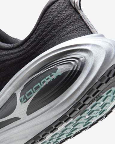 Nike - Giày chạy bộ thể thao Nam Vomero Plus Men's Road Running Shoes