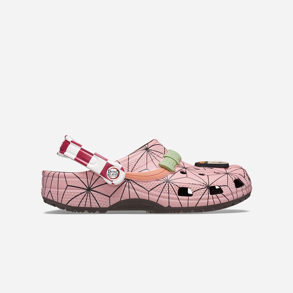 Crocs - Xăng đan nam nữ Demon Slayer Nezuko Classic Clog Espresso Lifestyle