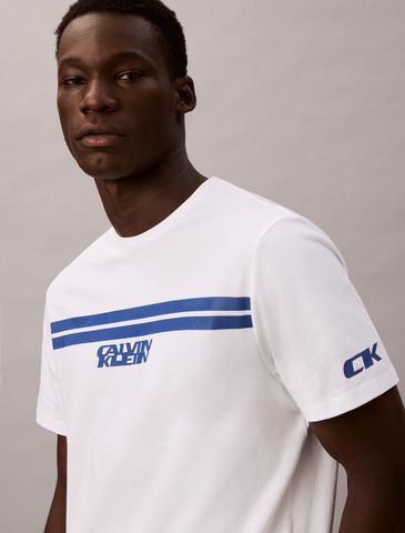 Calvin Klein - Áo Thun Tay Ngắn Nam Racer Stripe Graphic Tee