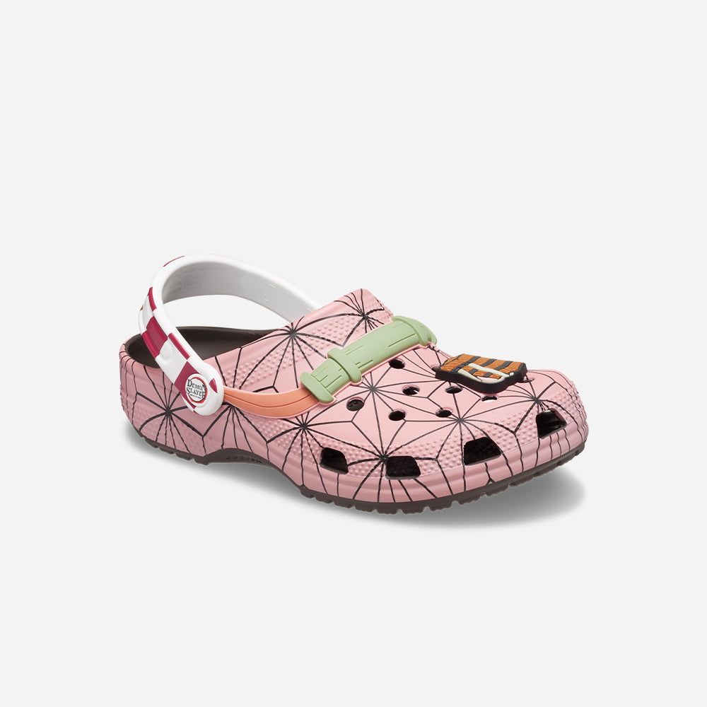 Crocs - Xăng đan nam nữ Demon Slayer Nezuko Classic Clog Espresso Lifestyle