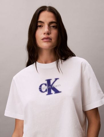 Calvin Klein - Áo Thun Tay Ngắn Nữ Relaxed Graphic Logo T-Shirt
