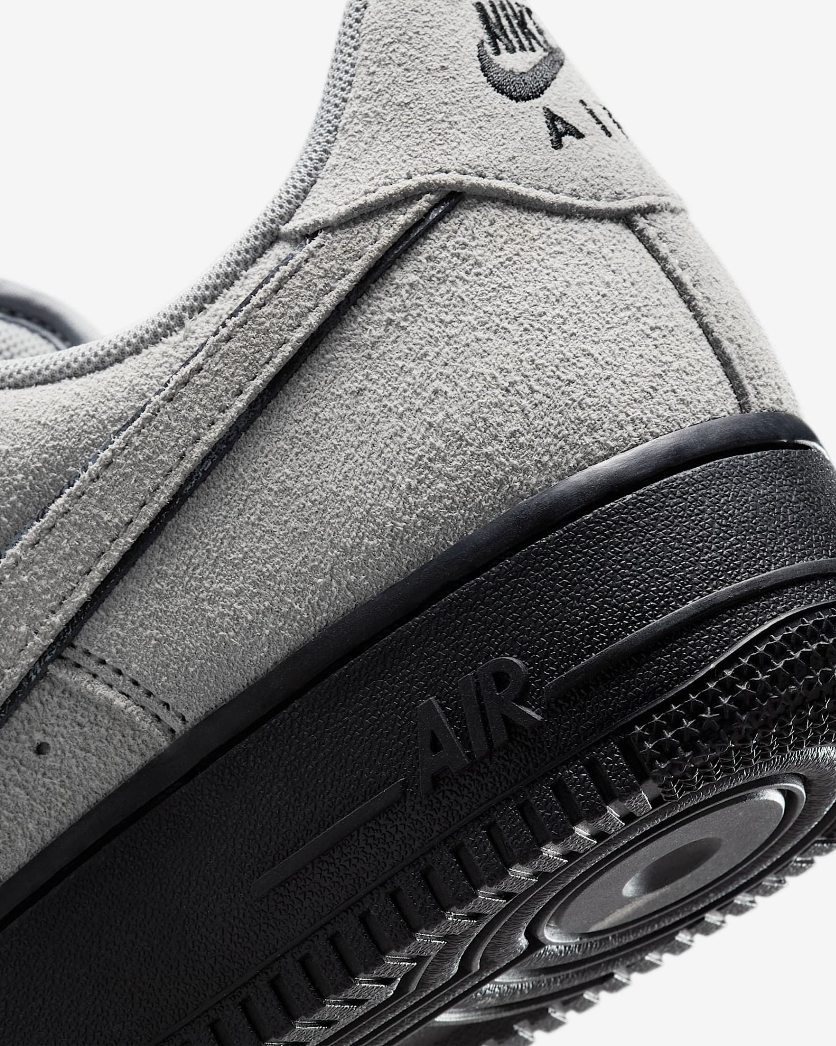 Nike - Giày thời trang thể thao Nam Nike Air Force 1 '07 LV8 Men's Shoes