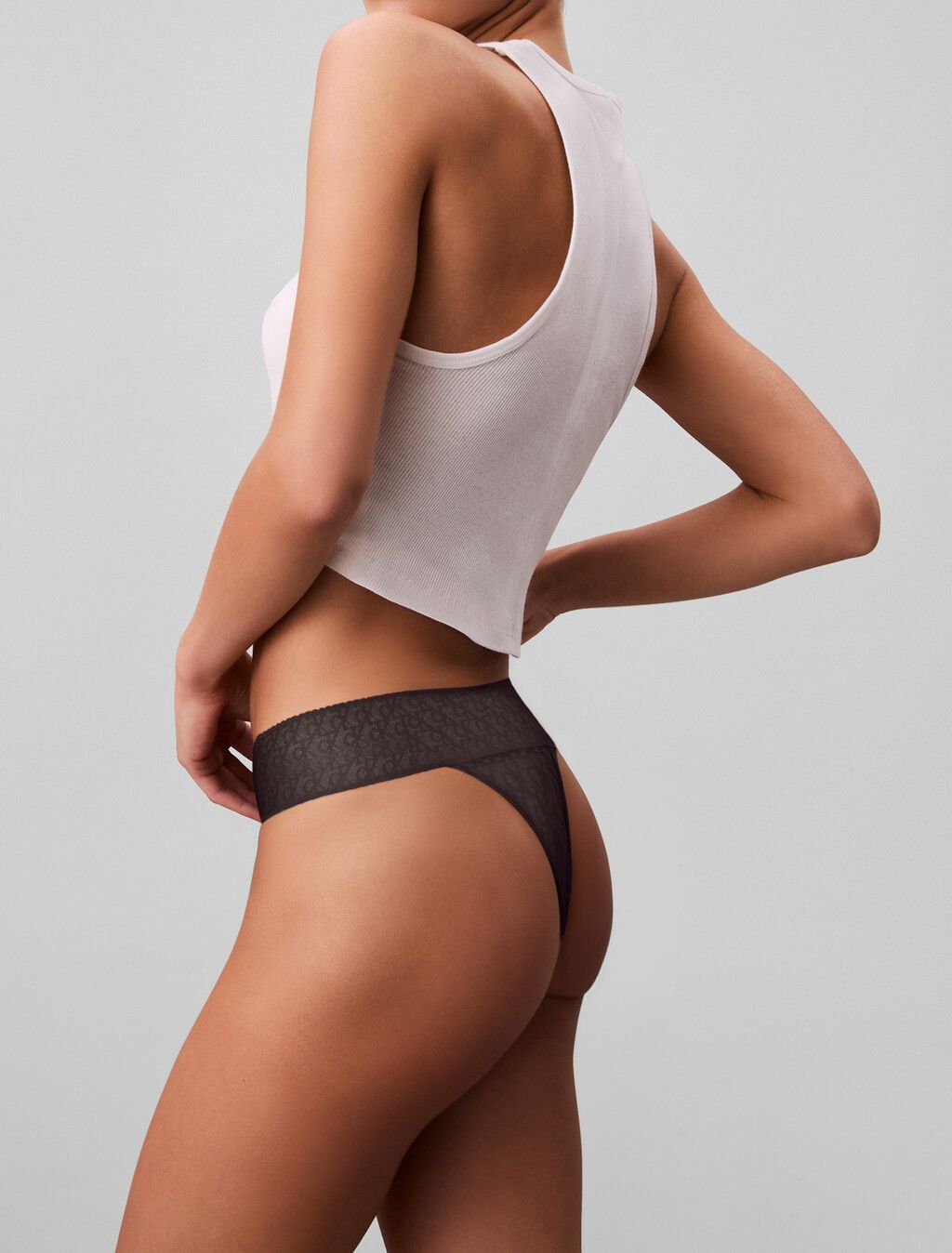 Calvin Klein - Quần lót nữ Thong - Microfibre Lace