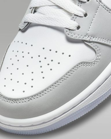 Nike - Giày Thời Trang Nữ Air Jordan 1 Mid