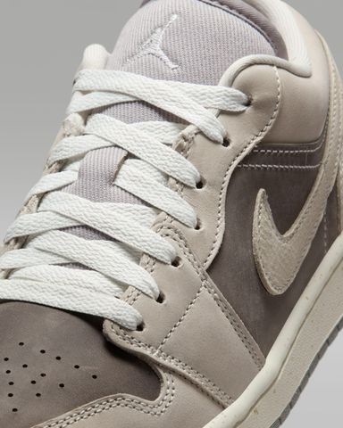 Nike - Giày Sneakers Nữ Air Jordan 1 Low SE