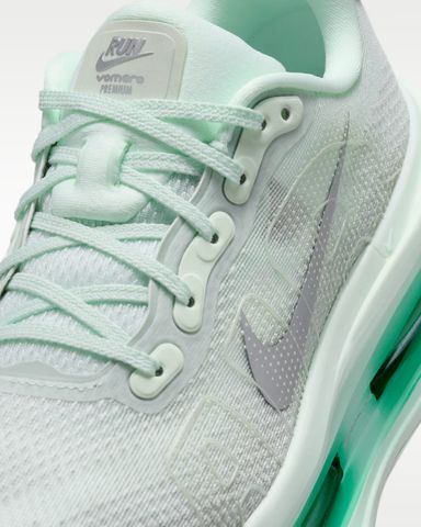 Nike - Giày Chạy Bộ Nữ Nike Vomero Premium Women's Road Running Shoes