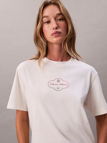 Calvin Klein - Áo Thun Tay Ngắn Nữ Cocktail Logo Graphic Boxy T-Shirt