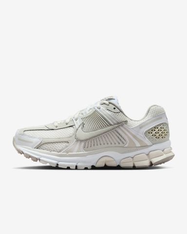 Nike - Giày thời trang thể thao Nữ Nike Zoom Vomero 5 Women's Shoes - 2