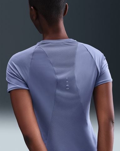 Nike - Áo thun tay ngắn thể thao Nữ Swift Women's Dri-FIT Short-Sleeve Running Top