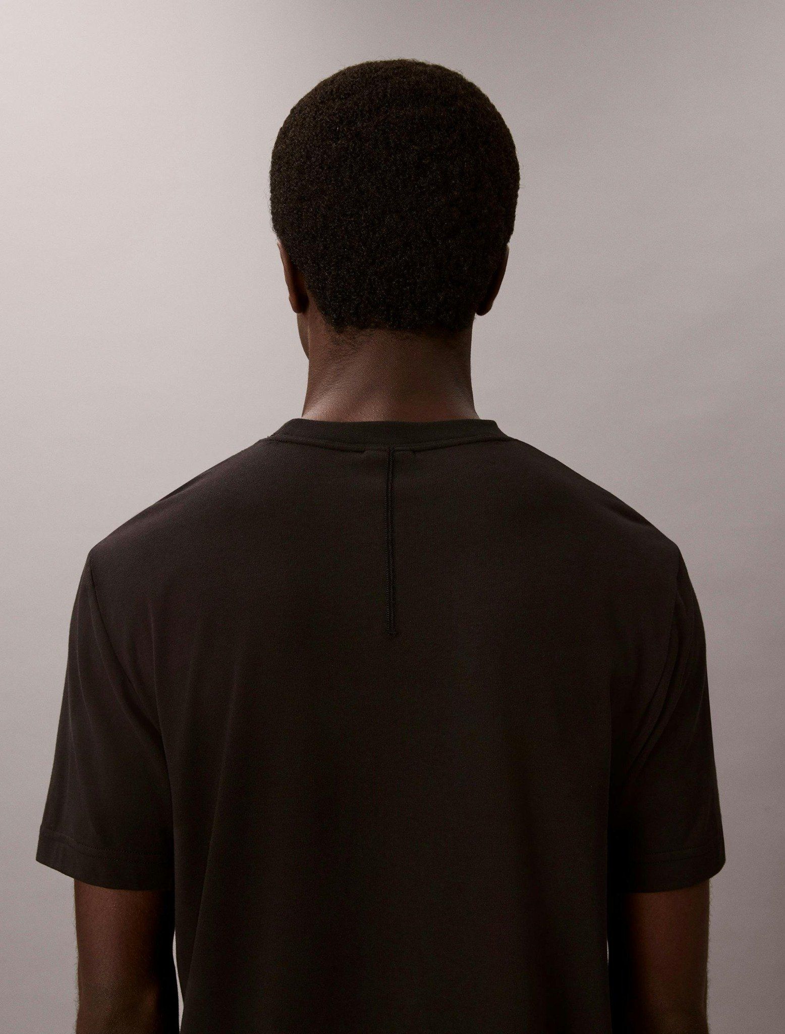 Calvin Klein - Áo thun thể thao nam Breathable Quick Dry Gym T-shirt