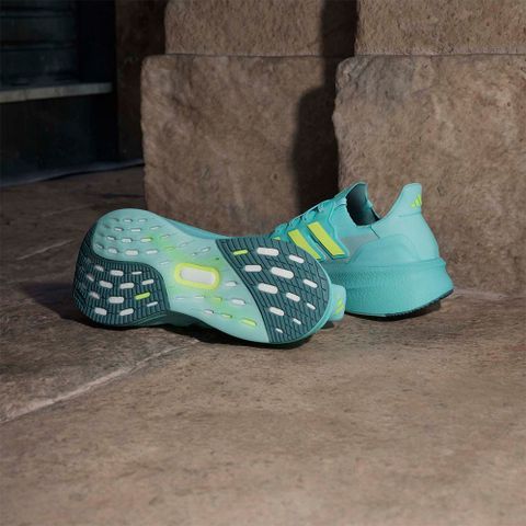 adidas - Giày Chạy Bộ Nam Supernova Rise 3