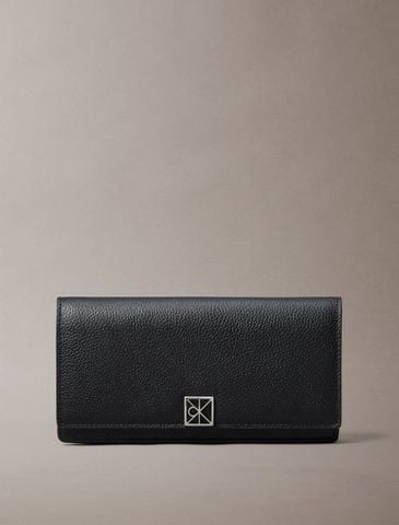 Calvin Klein - Ví dài Nữ CK Emblem Long Billfold Wallet