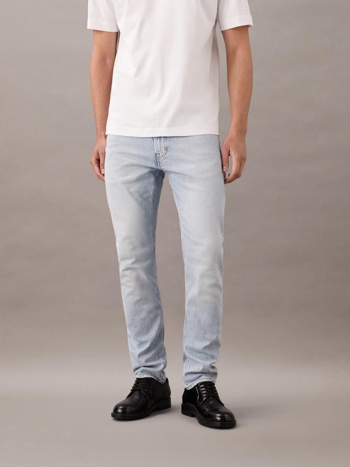 Calvin Klein - Quần jeans dáng ôm nam CK Slim Fit Jeans