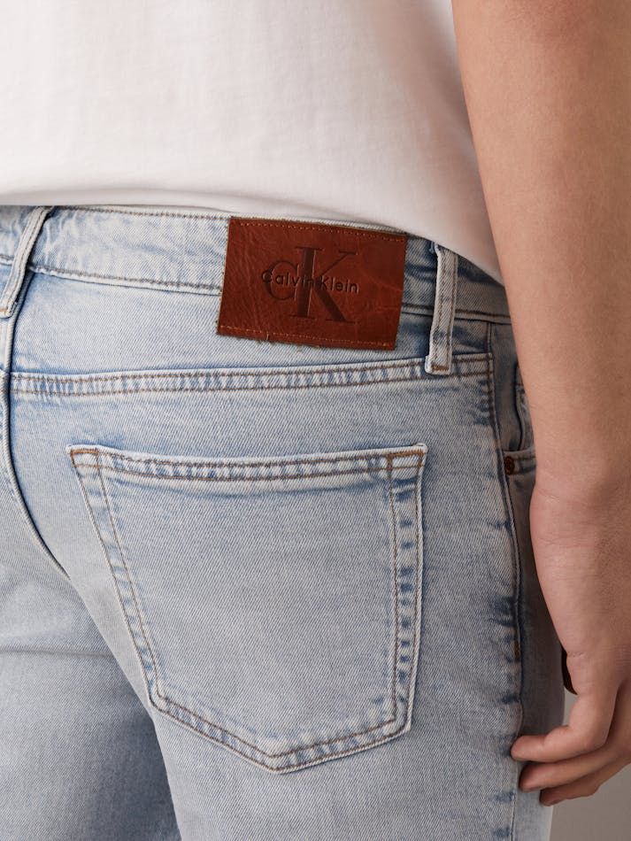 Calvin Klein - Quần jeans dáng ôm nam CK Slim Fit Jeans