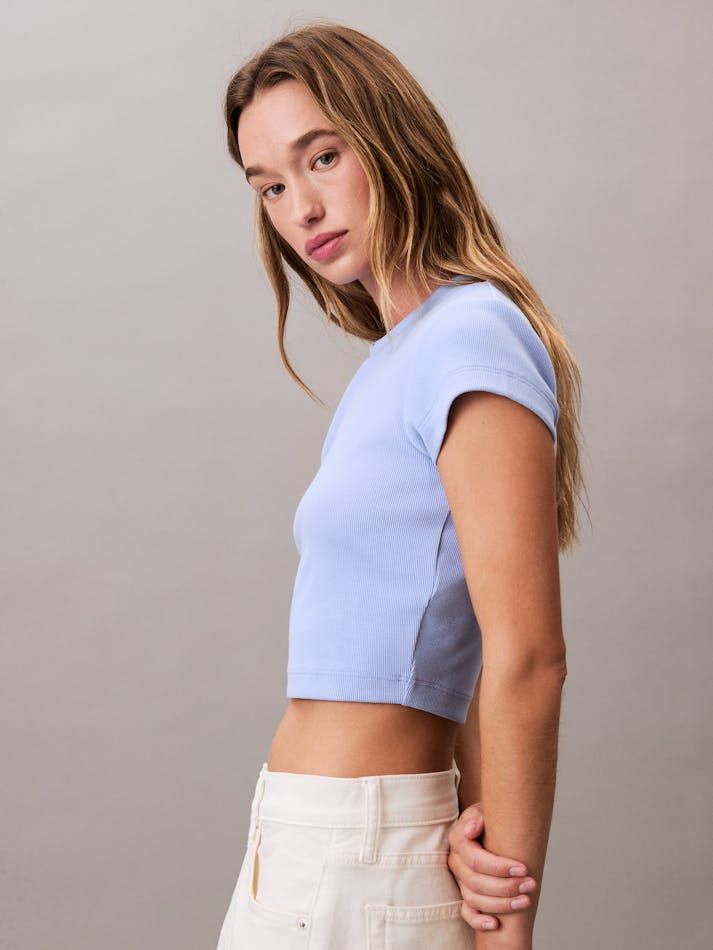 Calvin Klein - Áo thun thời trang nữ Monogram Logo Ribbed Baby Tee