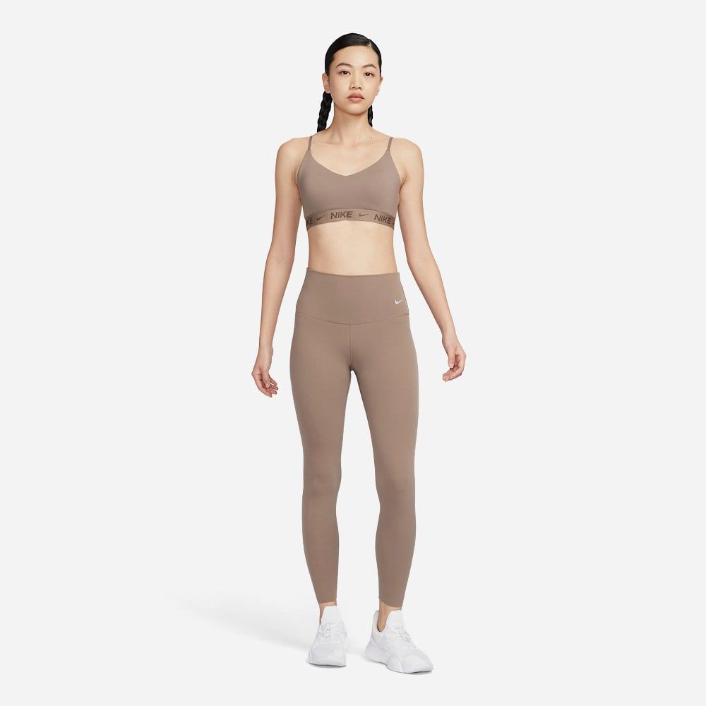 Nike - Áo ngực thể thao hỗ trợ nhẹ Nữ Women's Indy Light-Support Padded Adjustable Sport Bra - Brown