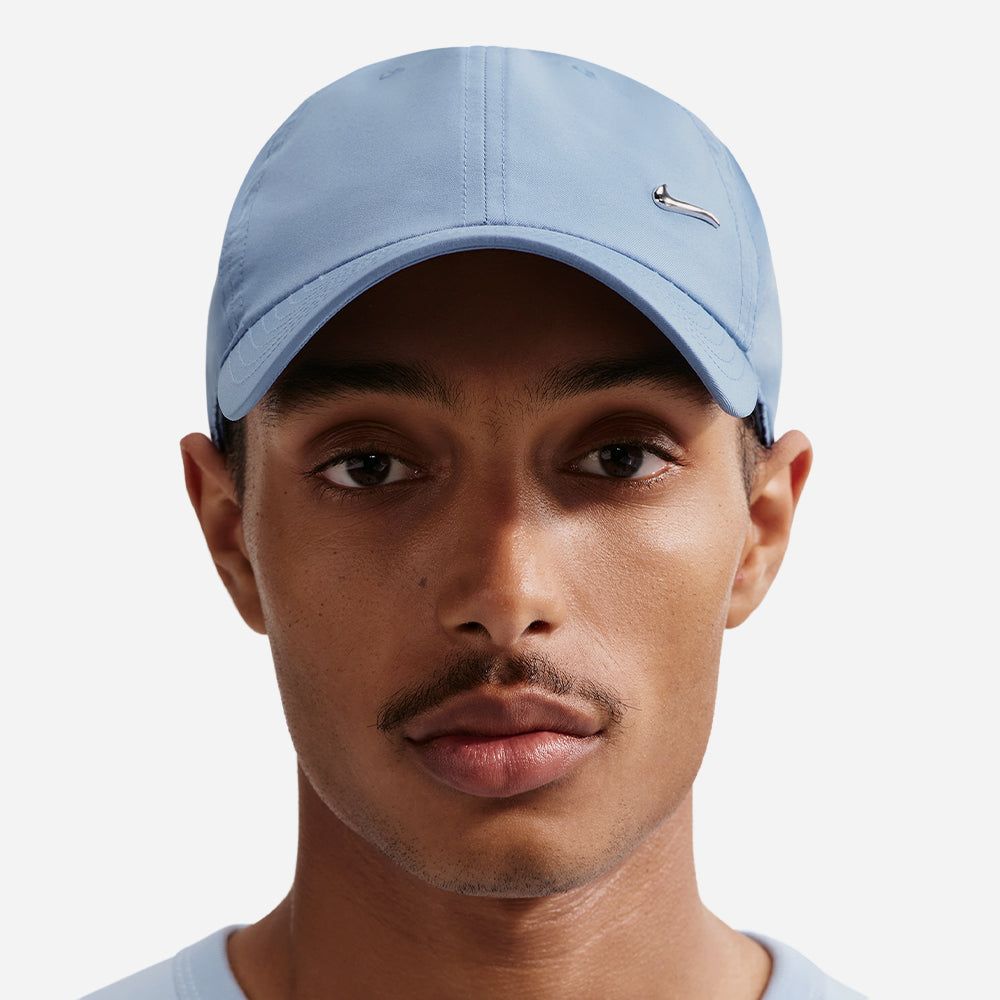 Nike - Nón Lưỡi Trai Unisex Club Cap Dri-FIT Metal Swoosh