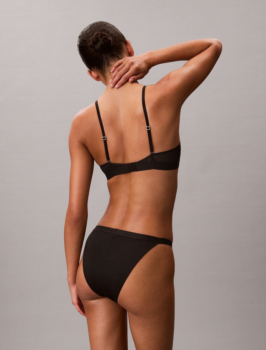 Calvin Klein - Áo ngực nữ Demi T-shirt Bra - Microfibre Lace