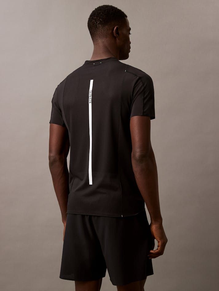 Calvin Klein - Áo thun thể thao nam Intense Power Gym T-Shirt