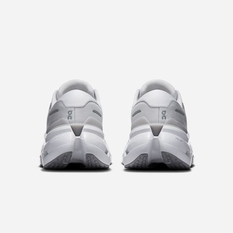 On - Giày Chạy Bộ Nữ Cloudrunner 3