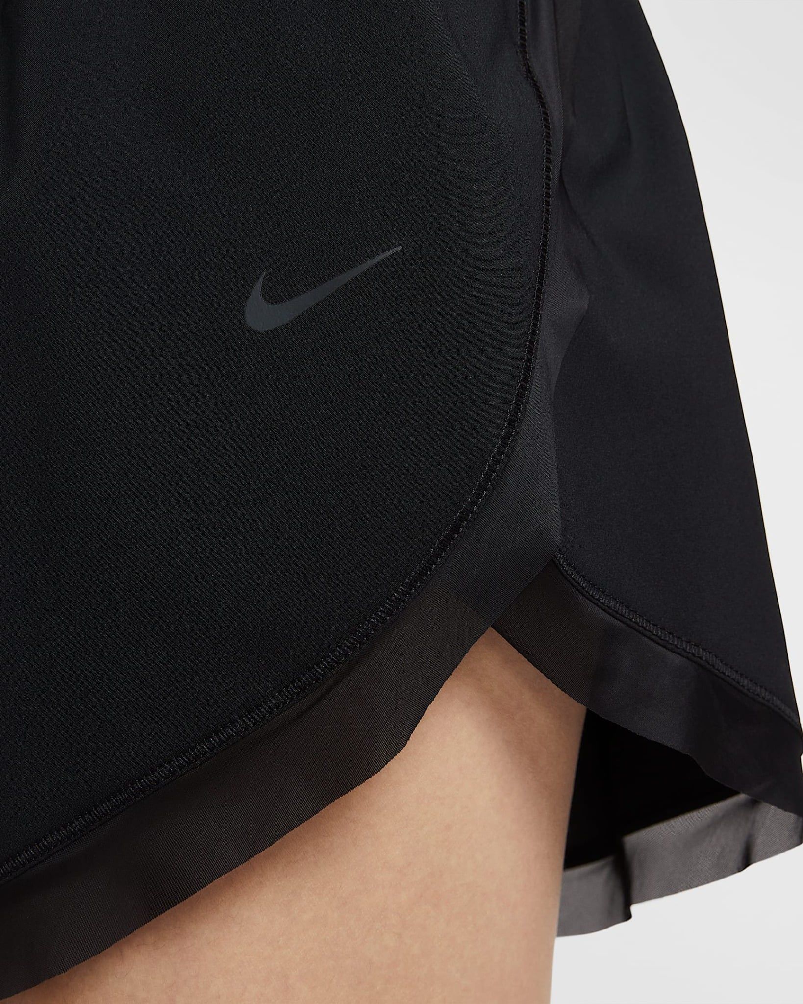 Nike - Quần ngắn thể thao Nữ One Women's Dri-FIT Loose Brief-Lined Shorts