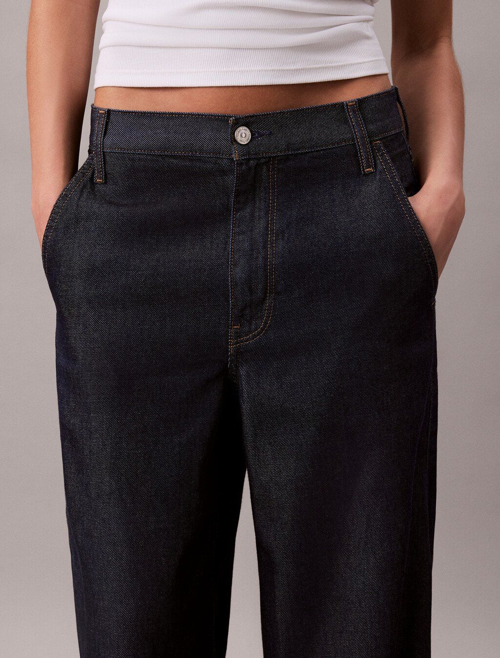 Calvin Klein - Quần jeans ống rộng nữ Ultra High Rise Relaxed Jeans