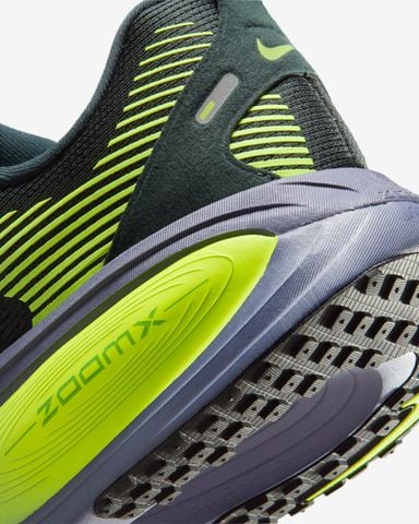Nike - Giày chạy bộ thể thao Nam Nike Vomero 18 Men's Road Running Shoes