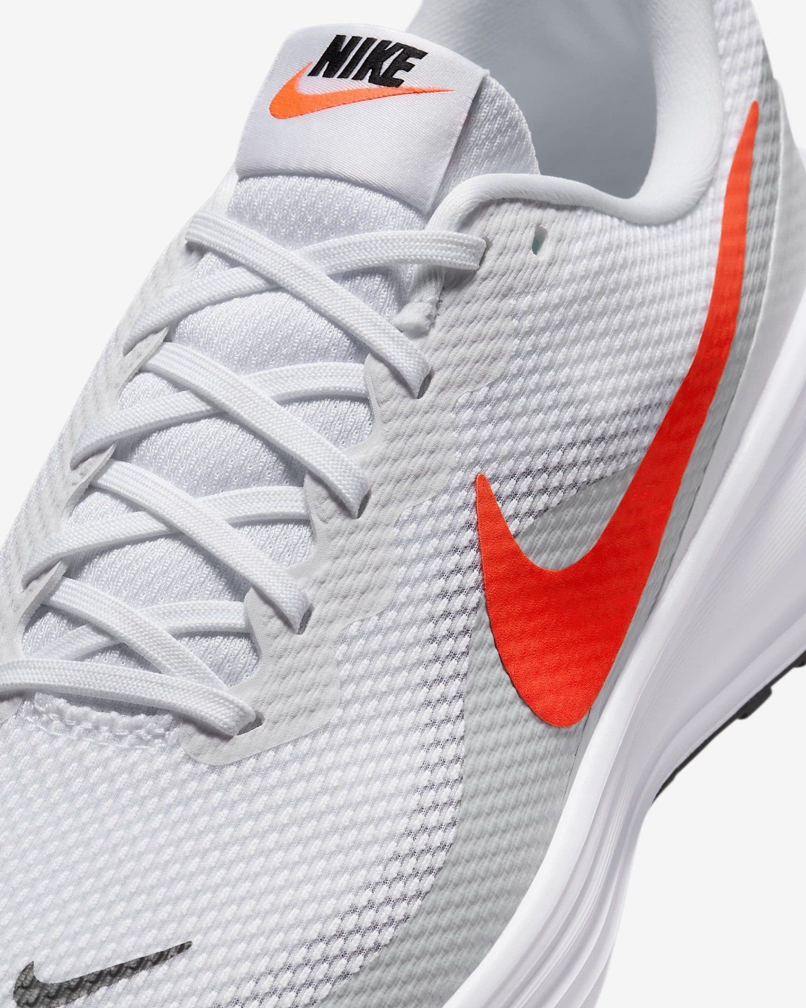 Nike - Giày chạy bộ thể thao Nam Revolution 8 Men's Road Running Shoes