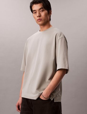 Calvin Klein - Áo Thun Tay Ngắn Nam Embossed Monogram Cooling Pique Relaxed Tee